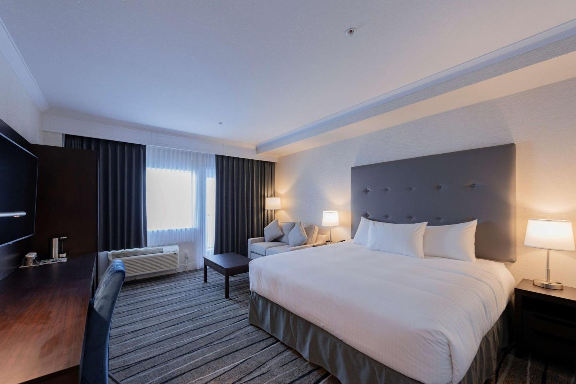 Prestige Treasure Cove Resort, Worldhotels Elite Принс-Джордж Экстерьер фото