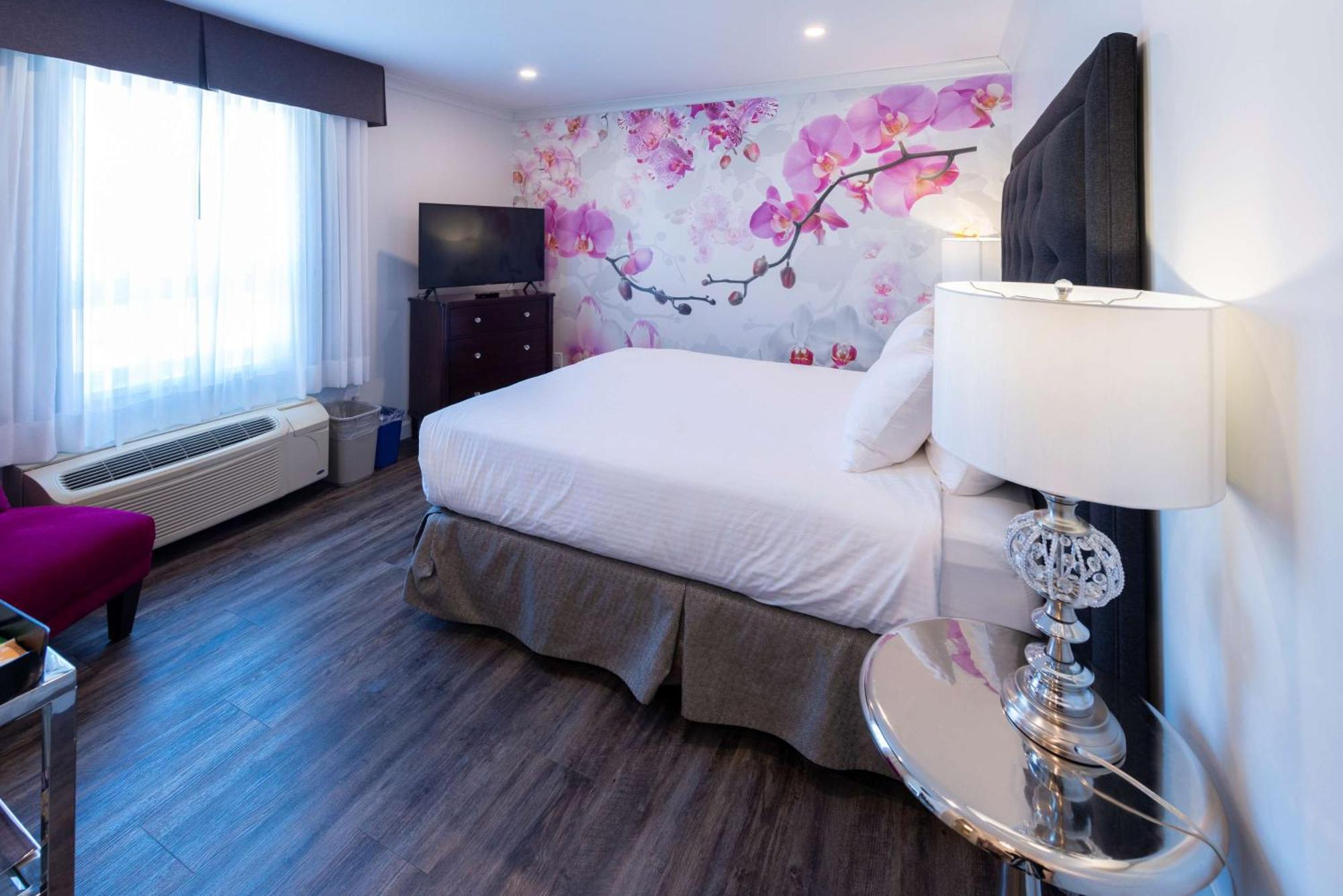 Prestige Treasure Cove Resort, Worldhotels Elite Принс-Джордж Экстерьер фото