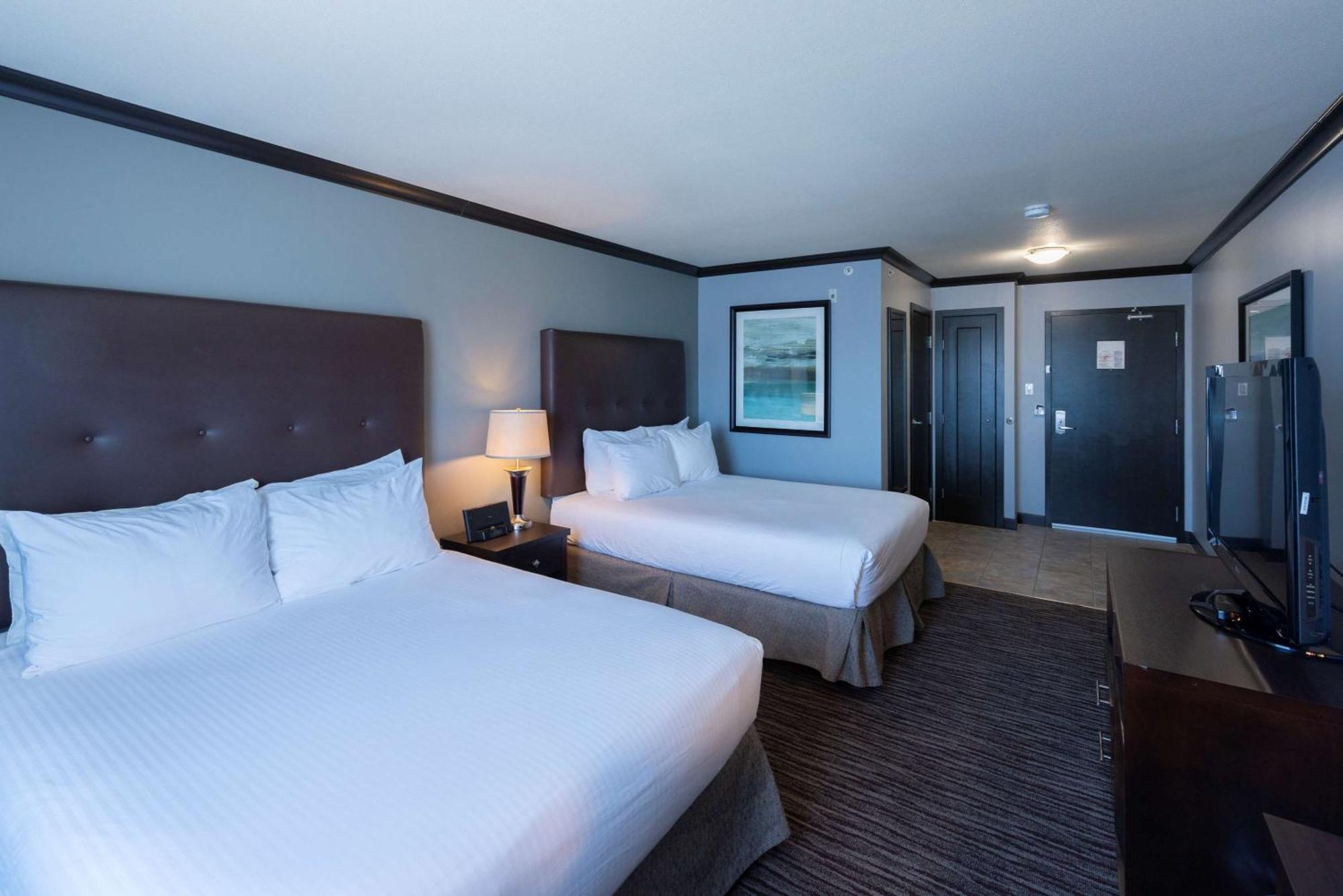 Prestige Treasure Cove Resort, Worldhotels Elite Принс-Джордж Экстерьер фото