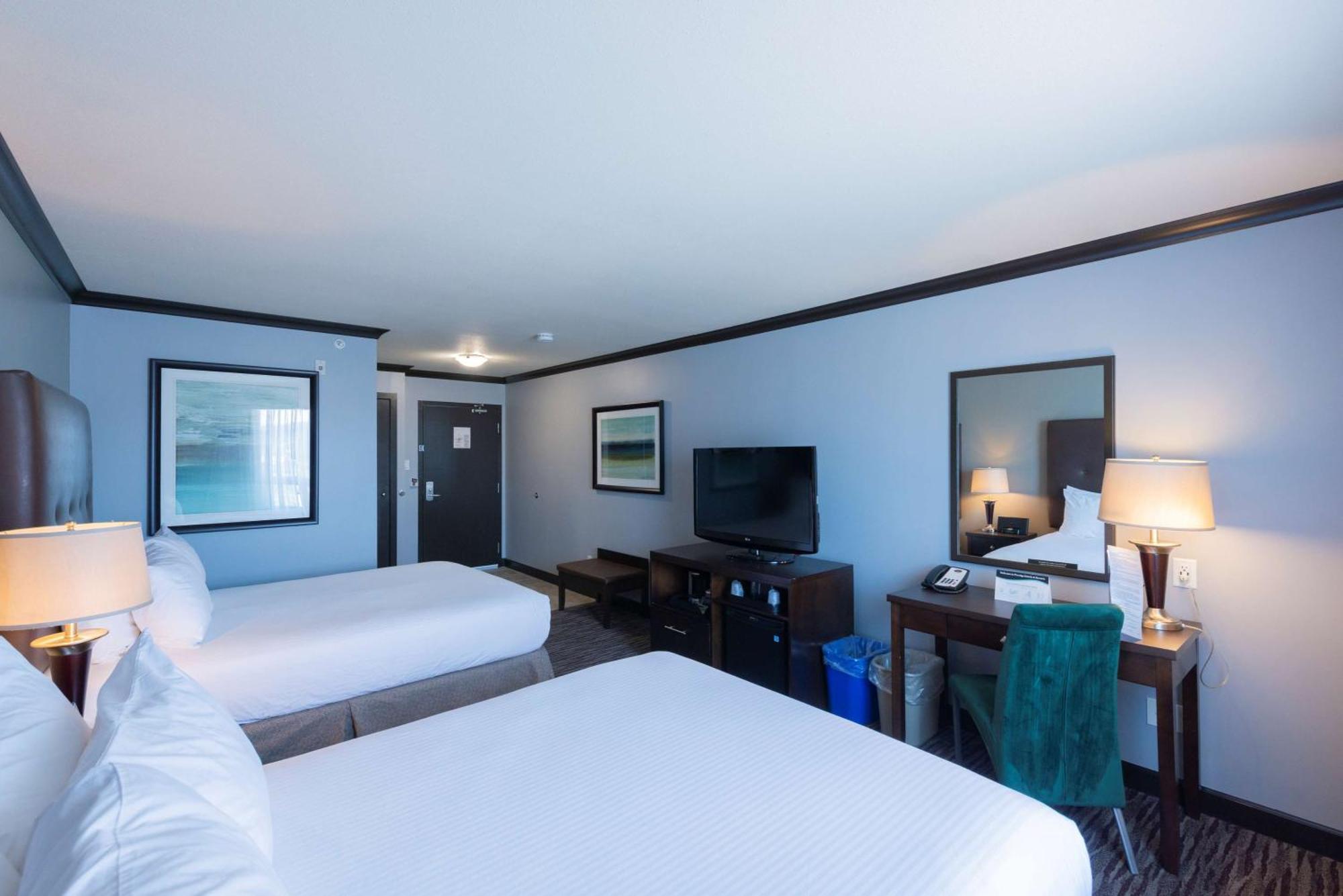 Prestige Treasure Cove Resort, Worldhotels Elite Принс-Джордж Экстерьер фото